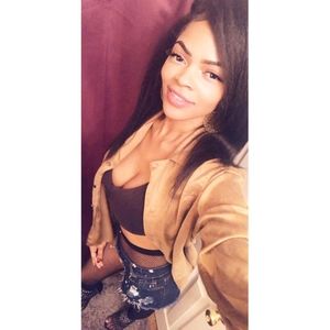 Meet your Posher, Christal